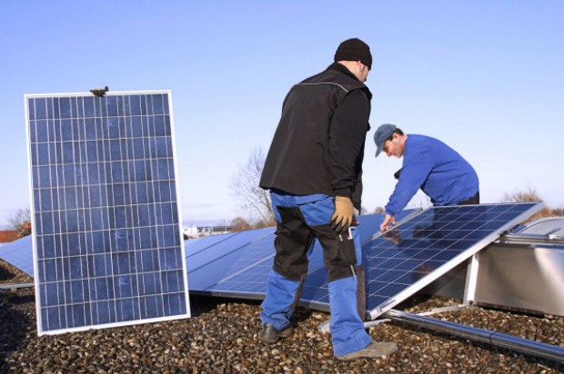 fot. Fotolia Gospodarstwa rolne inwestują w odnawialne źródła energii