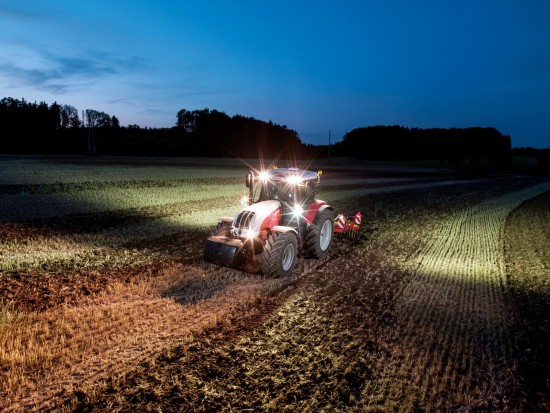 fot. Steyr Steyr wprowadza siedem nowych modeli ciągników z serii CVT 2015 Evolution