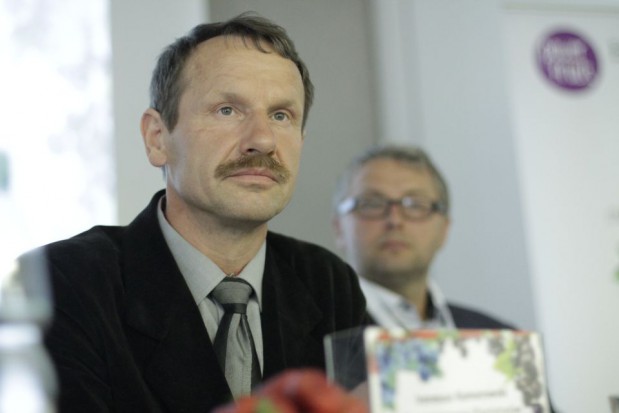 Ireneusz Komorowski, prezes Stowarzyszenia Plantatorów Borówki Amerykańskiej (SPBW)/ fot. Żelazna Studio Tegoroczne plony borówki amerykańskiej zapowiadają się pomyślnie (video)