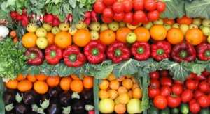 Ceny większości gatunków owoców i warzyw są wyższe od ubiegłorocznych