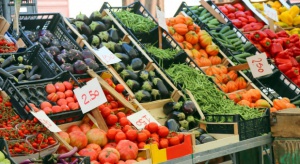 Ceny owoców i warzyw wyższe niż przed rokiem. Analiza BGŻ BNP Paribas 