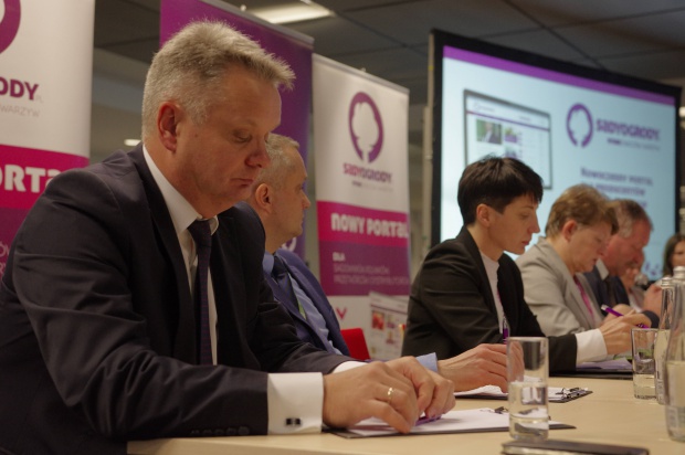Konferencja "Sady i ogrody na Narodowym 2016" Kondycja polskiego sadownictwa i warzywnictwa - pełna relacja debaty (galeria zdjęć)
