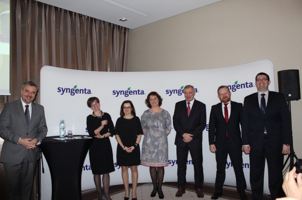 Zespół pracowników Syngenta Polska/ fot. materiały prasowe Syngenta: 2016 r. nie należał do najprostszych w branży rolniczej