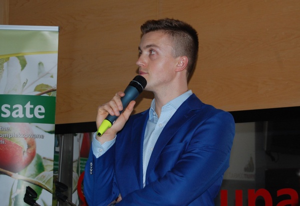 Szymon Matysiak z firmy Arysta LifeScience/ fot. redakcja sadyogrody.pl Nowe możliwości poprawy jakości owoców od Arysta