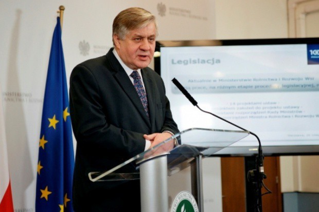 Krzysztof Jurgiel fot. MRiRW Jurgiel: Rolnicy powinni zrzeszać się w spółdzielniach lub klastrach energetycznych