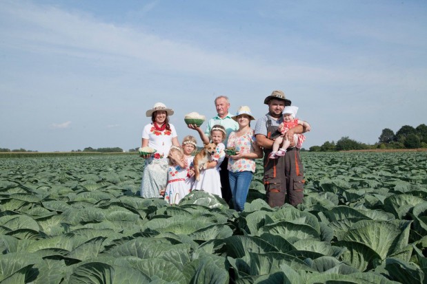 Warzywa w polu i słoiku – rodzinny biznes u Sznajderów