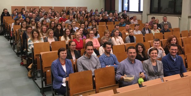 Fot. mat. pras. 1400 studentów zostało przeszkolonych z zakresu bezpiecznego stosowania śor.