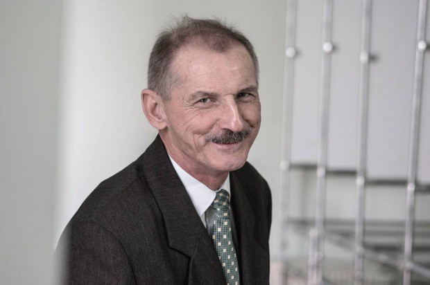 dr hab. Stanisław Pluta, prof. IO/ fot. Piotr Waniorek Żelazna Studio Prof. Pluta o perspektywach rozwoju uprawy rokitnika w Polsce