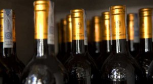 Podkarpackie: Zatrzymano ponad 5,6 tys. litrów wina bez polskich znaków akcyzy