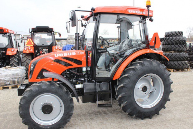 Ursus-380/ fot. K. Hołownia Ursus SA zaprezentuje nową odsłonę ciągnika C-380 na Agrotech 2018