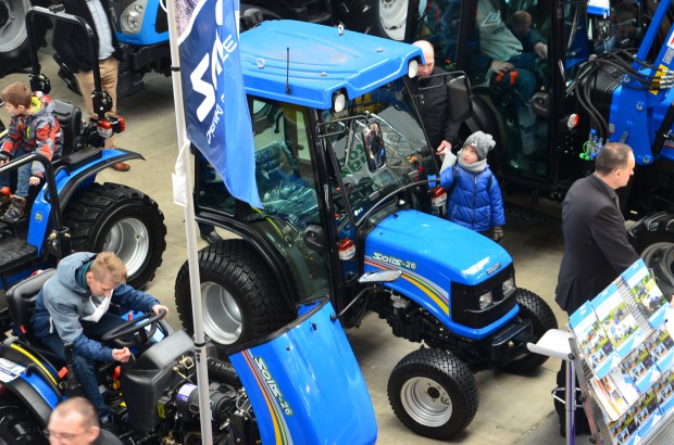 fot. Michał Gwara/ sadyogrody.pl Jaki sprzęt sadowniczy wystawiano na tegorocznej edycji Agrotech 2018?