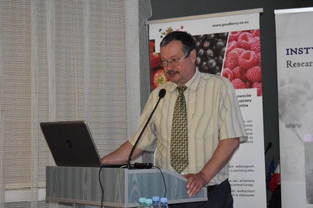 dr Mirosław Sitarek omówił cele projektu InnoFruit/ fot. sadyogrody Projekt InnoFruit - tendencje w hodowli i uprawie grusz