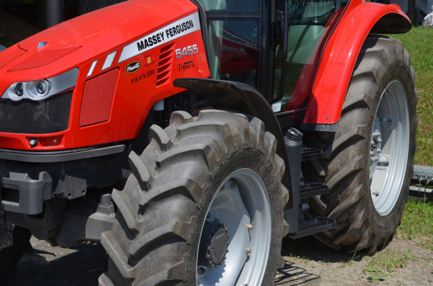 fot. shutterstock.com Massey Ferguson - najpopularniejsza marka wśród ciągników używanych