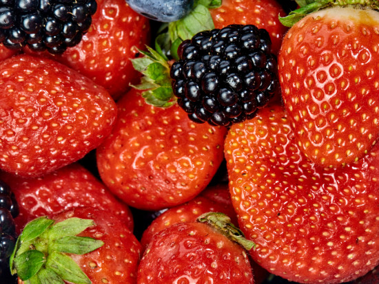 fot. shutterstock MRiRW zapowiada zwiększenie kontroli importowanych owoców miękkich