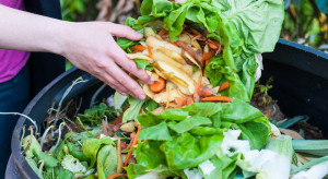 Ekolodzy i Caritas apelują by nie wyrzucać jedzenia na śmietnik