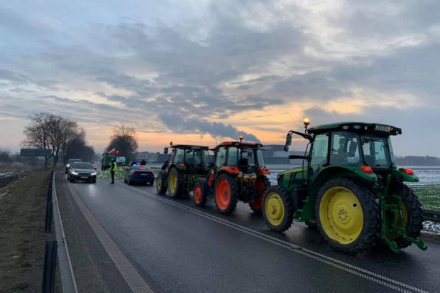 fot. farmer.pl Kujawsko-pomorskie: objazd na dk 25 w związku z protestem rolników