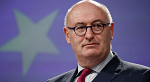 Komisarz UE ds. rolnictwa: Brexit oznacza około 12 mld euro mniej w budżecie