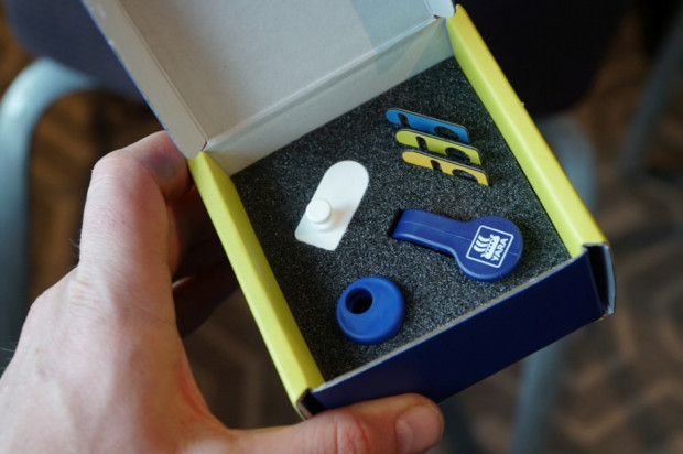 Elementy zakładane na smartfon do określania późniejszych dawek nawożenia N-Tester Clip, fot.kh Yara zaprezentowała nowe rozwiązania wspomagające racjonalne nawożenie