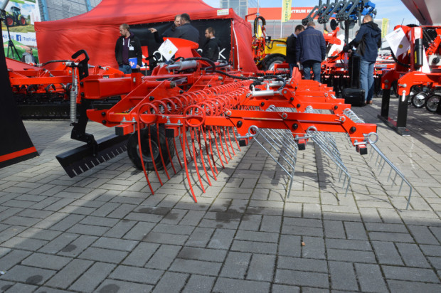 fot. farmer.pl Agrotech: chwastownik Thor od firmy Awemak