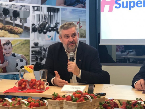 Jan Krzysztof Ardanowski /fot. sadyogrody.pl Ardanowski: producenci truskawek obawiają się, że ceny owoców mogą nie pokryć kosztów produkcji