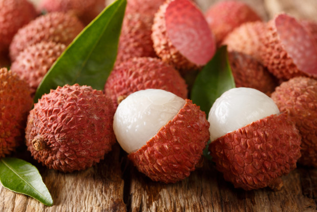 fot. shutterstock.com Owoce liczi mogą powodować zapalenie mózgu. W Indiach zmarło 47 dzieci