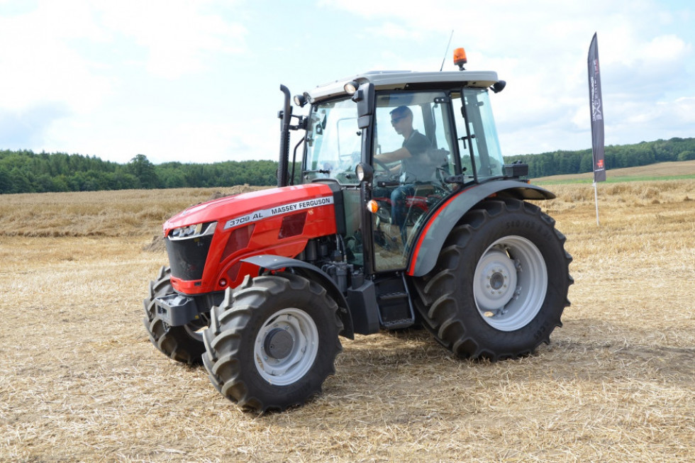 Massey Ferguson: Polska premiera serii 3700 AL