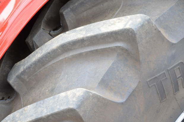 fot. farmer.pl Ustawienie prawidłowego ciśnienia w oponach za pomocą aplikacji na smartfonie