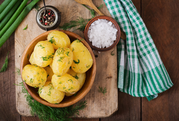 fot. shutterstock.com Badanie: 85 proc. Polaków spożywa ziemniaki w formie tradycyjnej