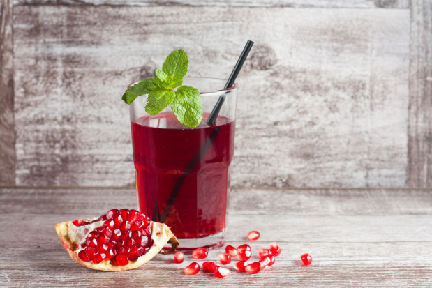 fot. shutterstock Sok z granatu chroni mózg płodu