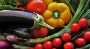 Credit Agricole: Kolejne miesiące przyniosą dalszy wzrost cen owoców i warzyw (analiza)