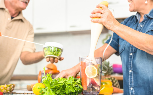 fot. shutterstock Jesienią i zimą powinniśmy pamiętać o spożywaniu owoców i warzyw