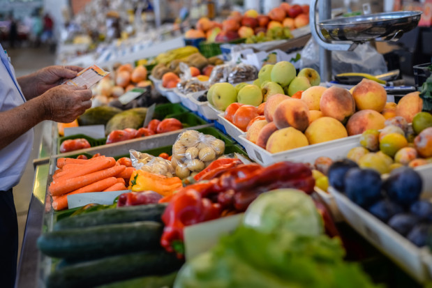 fot. shutterstock KOWR: Warzywa i owoce droższe niż przed rokiem