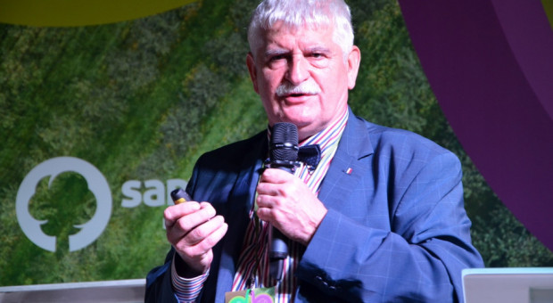 Prof. Marek Korbas/ fot. PTWP Wycofanie jednej substancji czynnej oznacza często wycofanie z rynku wielu pestycydów (wideo)