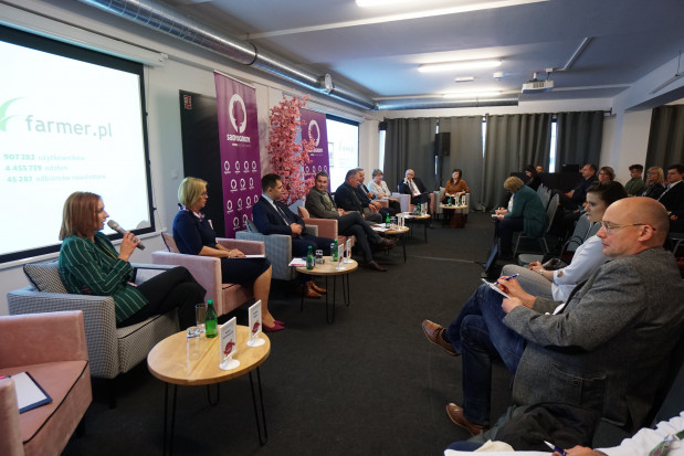V edycja konferencji Sady i Ogrody, debata rynkowa / fot. żelazna studio Konferencja Sady i Ogrody: Pięć lat po wprowadzeniu embarga sytuacja branży jest bardzo trudna (zdjęcia)