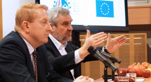 Ardanowski: Nie będzie zmiany zasad gospodarowania ziemią rolną