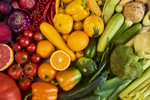fot. shutterstock Co kryje się w barwach owoców i warzyw?