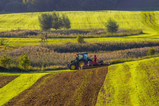Samorządy rolnicze chcą opiniować plany zagospodarowania, warunki zabudowy i decyzje środowiskowe. / fot. shutterstock Izby rolnicze domagają się szerszych kompetencji