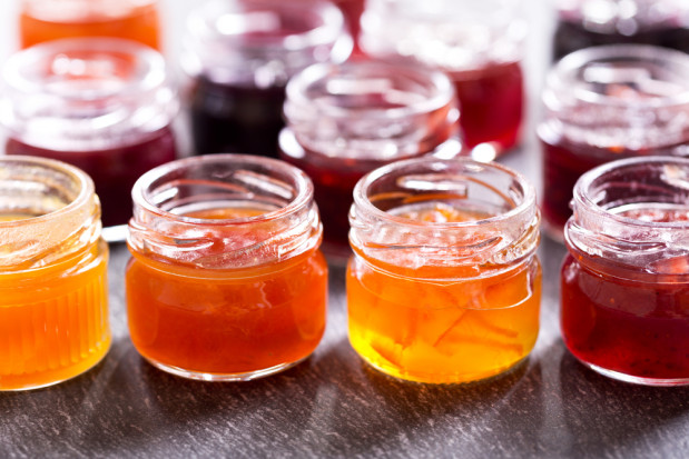 Produktami priorytetowymi były dżemy, konfitury, powidła, marmolady, suszone i kandyzowane owoce, orzechy i bakalie/ fot. shutterstock Skontrolowano jakość handlową przetworów owocowych