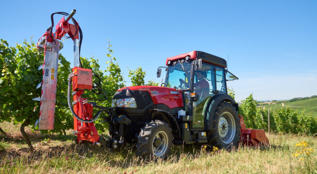 Nowa opcja amortyzowanej przedniej osi bazuje na sprawdzonej konstrukcji dostępnej dotychczas w większych ciągnikach Case IH. fot. mat. prasowe Nowa amortyzacja przedniej osi w ciągnikach Case IH Quantum