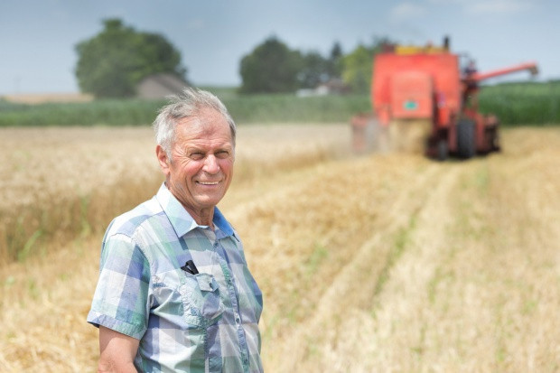 Mając na uwadze aktualną sytuację, aż 2/3 rolników przejawia pozytywne nastawienie, nawet mimo przejściowych trudności / fot. shutterstock Badanie: 2/3 rolników przejawia pozytywne nastawienie mimo epidemii