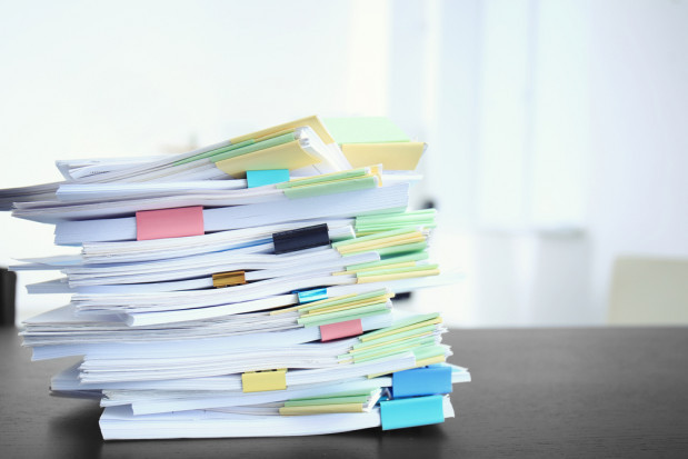 Z powodu utrudnień związanych z pandemią koronawirusa, ARiMR wydłużyła terminy naborów wniosków/ fot. shutterstock ARiMR: wydłużone terminy naborów z PROW 2014-2020