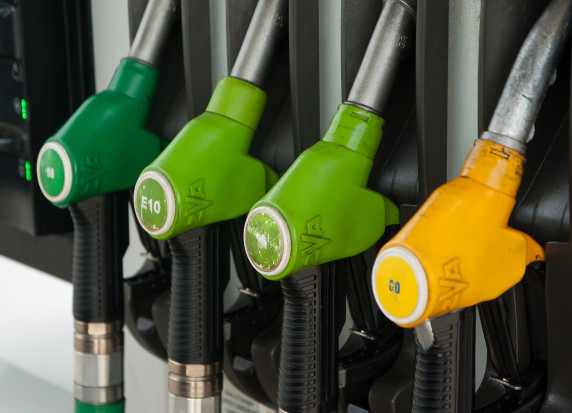 Jak napisali w piątkowym komentarzu analitycy portalu e-petrol, odmrażanie gospodarki oznacza większe zapotrzebowanie na paliwa - a większy popyt oznacza możliwość zwyżki cen. / fot. pixabay Analitycy: Benzyna 95 znowu powyżej 4 zł za litr