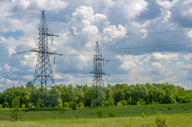 Ministerstwo Klimatu pracuje nad nowym mechanizmem, który ma wesprzeć tylko najuboższych odbiorców prądu./ fot.shutterstock.com Nie będzie rekompensat za podwyżki cen prądu dla gospodarstw domowych?