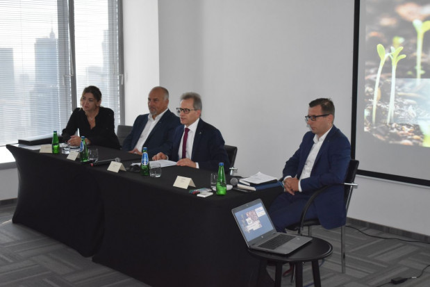 Grupa Azoty wdraża nowy system komunikacji dla segmentu Agro/ fot. sadyogrody Grupa Azoty wdraża nowy system komunikacji dla segmentu Agro