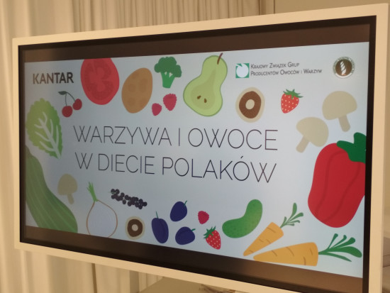 W ramach realizowanych przez Krajowy Związek Grup Producentów Owoców i Warzyw „Narodowych badań konsumpcji warzyw i owoców” poznaliśmy najpopularniejsze gatunki września/ fot. sadyogrody Raport: We wrześniu najpopularniejszym owocem były jabłka, warzywem – pomidory (zdjęcia)
