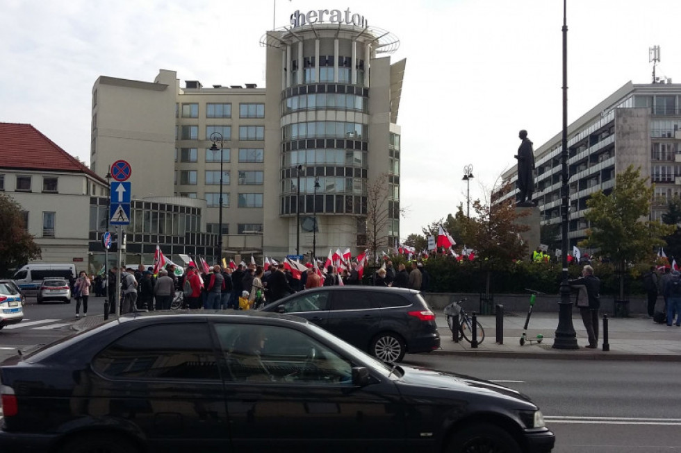 Posłowie Konfederacji poparli środowy protest, który odbywa się w Warszawie / fot. za farmer Konfederacja popiera protest rolników w Warszawie