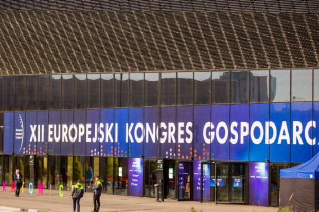 Przez trzy kongresowe dni (2-4 września br.), w Międzynarodowym Centrum Kongresowym w Katowicach odbyło się łącznie ponad 70 debat i dyskusji z udziałem ok. 400 prelegentów/ fot. PTWP XII Europejski Kongres Gospodarczy i 5. European Tech and Start-up Days w formule hybrydowej – jak ocenione?