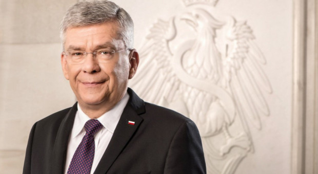 Stanisław Karczewski Stanisław Karczewski: jedzenie jabłek pomoże w walce z epidemią