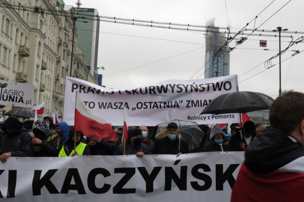 Rolnicy po raz kolejny wyrażą swój sprzeciw wobec tzw. "piątki dla zwierząt"/ fot. farmer.pl W środę kolejne protesty rolników w Warszawie