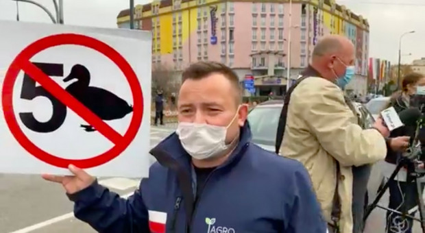 W Warszawie rozpoczął się kolejny protest rolników przeciwko nowelizacji ustawy o ochronie zwierząt /Fot. Facebook/Agrounia Warszawa: rozpoczął się protest rolników przeciwko nowelizacji ustawy o ochronie zwierząt
